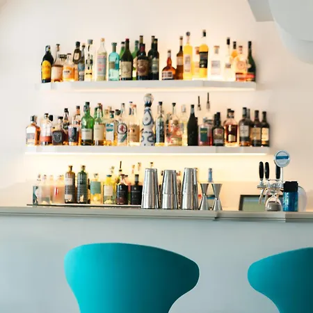 康卡德罗酒店