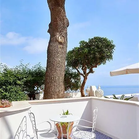 מלון Conca D'oro 4*